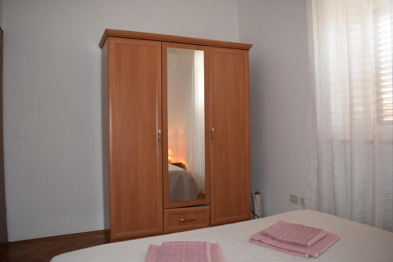 Pet Friendly Apartment Murvi 50 Novigrad Istria Kültér fotó